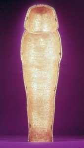 Az egyik baldachinos koporsó belseje, Tutanhamon sírjából (Kr. e. 1370-1352) Új Királyság (verett arany) (lásd még: 227991-2)