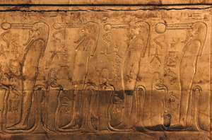 Dombormű aranyozott fakoporsón, Tutanhamon kincstára alkotó: Egyptian 18th Dynasty