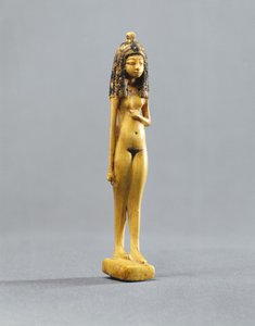 Egy meztelen lány szobra, Új Királyság, ie 1390-1353 (elefántcsontra festve)