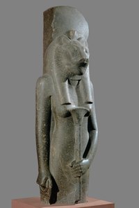 Szekhmet istennő, kezében papiruszszár formájú jogar ... alkotó: Egyptian 18th Dynasty