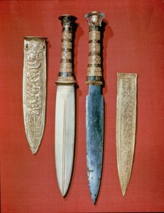 A királyok két tőr, Tutanhamon sírjából (Kr. e. 1370-52) Új Királyság (arany és vas)