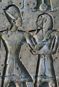 Fáraót ábrázoló dombormű, I. Szeti temploma, vagy az abüdoszi nagy templom, Abüdosz, Egyiptom, Egyiptomi civilizáció, Újbirodalom, XIX. dinasztia alkotó: Egyptian 19th Dynasty