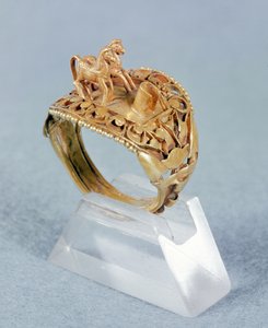 II. Ramszesz lógyűrűje (1279-1213) Új Királyság (arany)