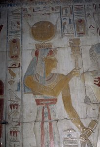 Hator istennőt ábrázoló festett dombormű, Ozirisz-kápolna, I. Szeti templom, I. Szeti templom alkotó: Egyptian 19th Dynasty