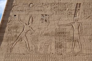 Az ellenség lemészárlásának helyszíne, Hórusz temploma, Edfu alkotó: Egyptian Egyptian