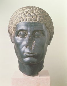 A brooklyni feketefej, valószínűleg Mitrahinehból, a késő Ptolemaioszi időszakból (i. e. 50 körül) (diorit) alkotó: Egyptian Ptolemaic Period