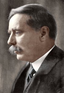 Herbert George Wells brit regényíró, 1914.