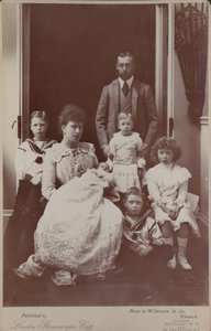 Albert Edward és Alexandra hercegnő családjával alkotó: English Photographer