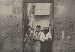 Ősi kőajtók, Tiberias, Egy város a Galileai-tónál, melynek szomszédságában a mi Megváltónk ? alkotó: English Photographer
