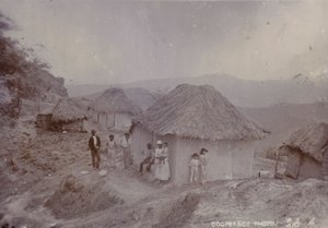 Barbadosi falu domboldalon, 1880 alkotó: English Photographer