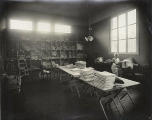 Brit Vöröskereszt Társaság, a Westminsters Duchess Hospital alkotó: English Photographer