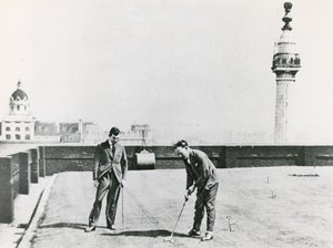 Városi golfozók az emlékműről nézve alkotó: English Photographer