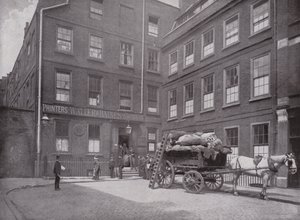 Dr. Johnsons House, Gough Square, Fleet Street alkotó: English Photographer