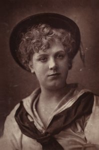 Edith Bland alkotó: English Photographer