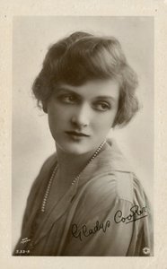 Gladys Cooper Edward-kori képeslapja alkotó: English Photographer