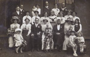 Edward korabeli esküvői fénykép, 1910 körül (fekete-fehér fotó) alkotó: English Photographer