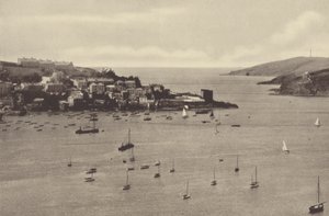 Fowey, Battery és Polruan Tower (fekete-fehér fotó) alkotó: English Photographer