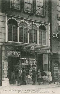 French Bookshop, 17 Green Street, Leicester Square, London alkotó: English Photographer