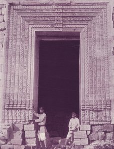 Gateway Black Pagoda, Kanarak alkotó: English Photographer