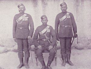 Gurkha tisztek alkotó: English Photographer