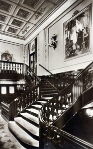Grand Staircase a HMS Homeric fedélzetén alkotó: English Photographer