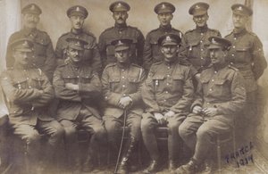 Angol katonák csoportja, I. világháború, Franciaország 1917 (f/w fotó) alkotó: English Photographer