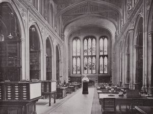 Guildhall Könyvtár, Chaucer mellszobra alkotó: English Photographer