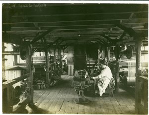 Kézi szövésű szövés, Hughes gyár 1923. 2. sz alkotó: English Photographer