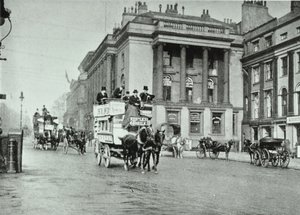 Lovas buszok a Waterloo Place-ben, 1895 alkotó: English Photographer