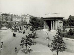 Hyde Park Corner, London alkotó: English Photographer