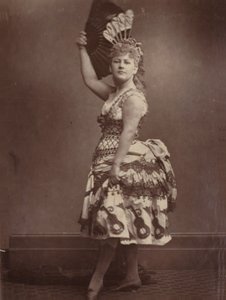 Katrine Munro alkotó: English Photographer
