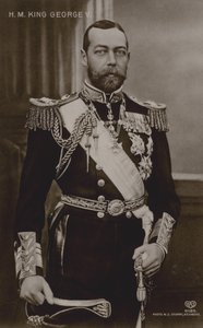 V. György király (f/w fotó) alkotó: English Photographer