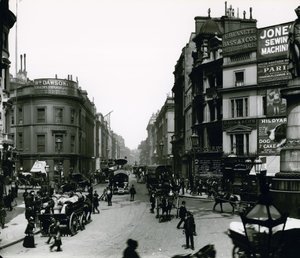 King William Street, London, fénykép alkotó: English Photographer