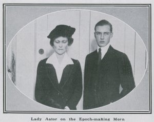 Lady Nancy Astor a korszakalkotó reggelen alkotó: English Photographer