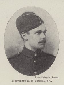 H. S. Pennell hadnagy, VC alkotó: English Photographer