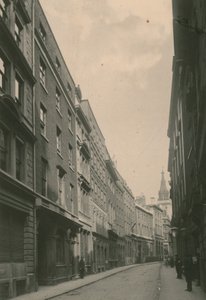 Lombard Street, London; fénykép; 1885 júniusában kelt alkotó: English Photographer