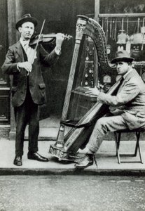 Londoni utcazenészek alkotó: English Photographer
