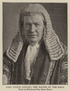 Lord Justice Lindley, a tekercsek új mestere alkotó: English Photographer