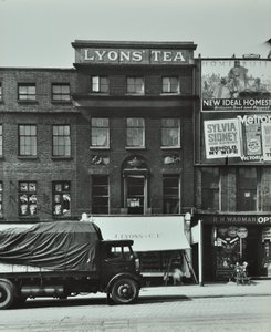 Lyons Coffee House, 7 Blackfriars Road, 1935 alkotó: English Photographer