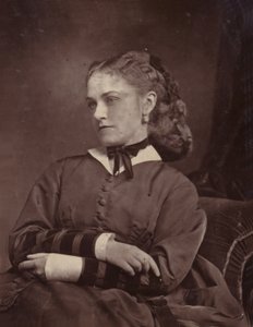 M. Litton alkotó: English Photographer