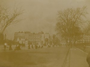 Marble Arch, Hyde Park, London alkotó: English Photographer