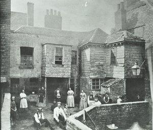 Market Court, London, 1868 alkotó: English Photographer