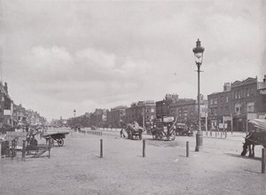 Mile End Road, keletre néz alkotó: English Photographer
