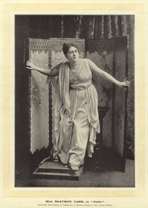 Miss Beatrice Lamb, Niobében