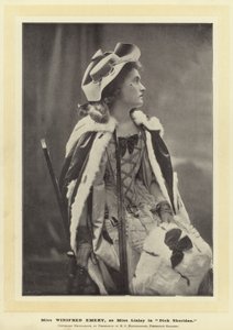 Miss Winifred Emery, mint Miss Linley a Dick Sheridanben alkotó: English Photographer