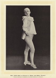 Mlle Jane May, mint Pierrot a Monsban és Mdme Pierrot alkotó: English Photographer