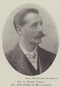 Mr. G Byron Curtis, a Standard új szerkesztője alkotó: English Photographer