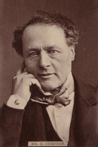 Mr. H. Compton alkotó: English Photographer