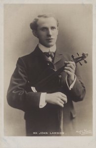 John Lawson úr alkotó: English Photographer