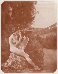 Nudista művészet: (fekete-fehér fotó) alkotó: English Photographer